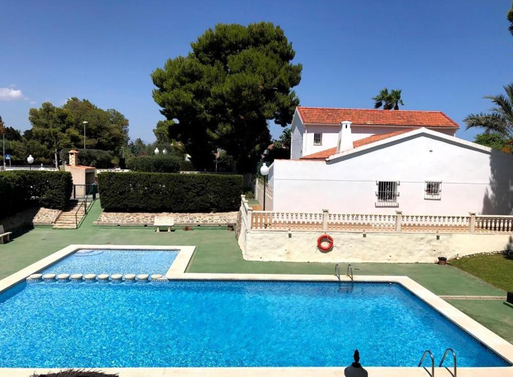 Апартаменты Con Piscina Y Parking Кампелло